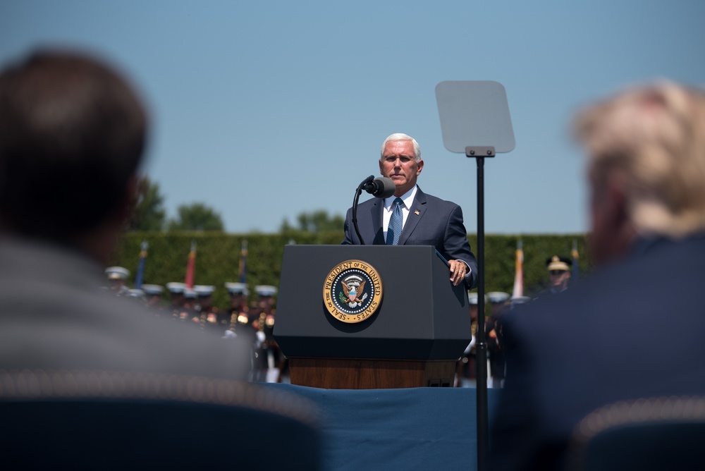 POTUS and VPOTUS participate in a welcome ceremony for SD Esper