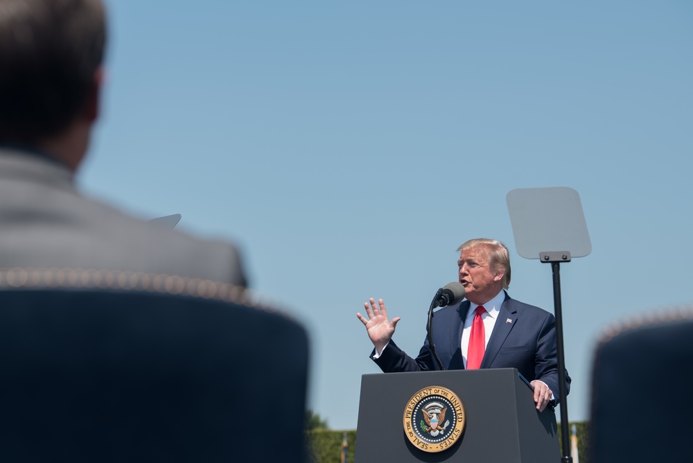 POTUS and VPOTUS participate in a welcome ceremony for SD Esper