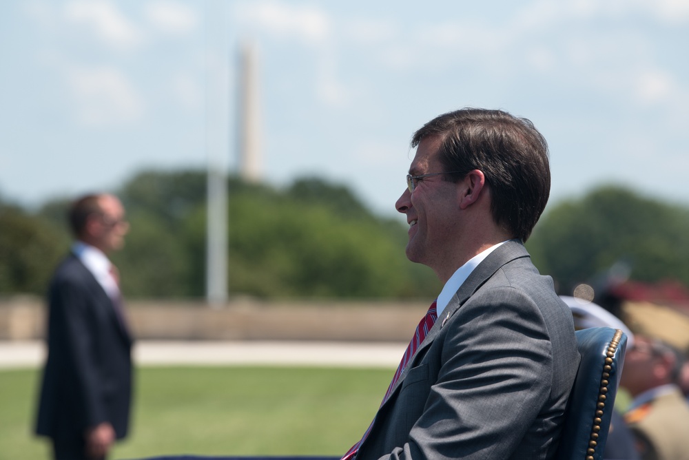 POTUS and VPOTUS participate in a welcome ceremony for SD Esper