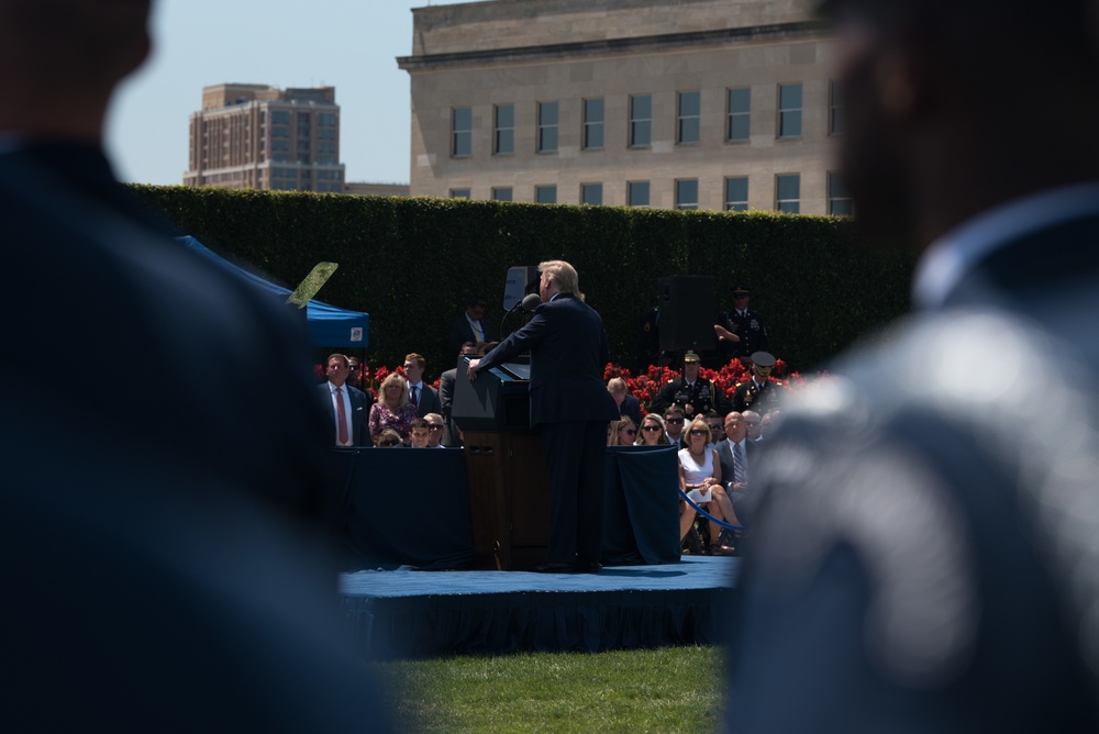 POTUS and VPOTUS participate in a welcome ceremony for SD Esper