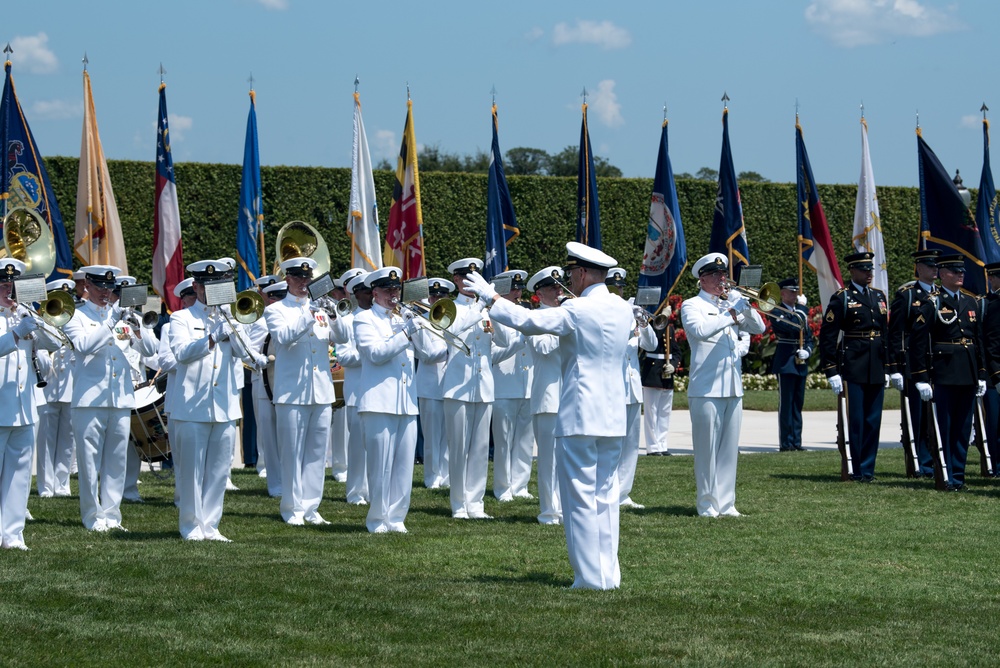 POTUS and VPOTUS participate in a welcome ceremony for SD Esper