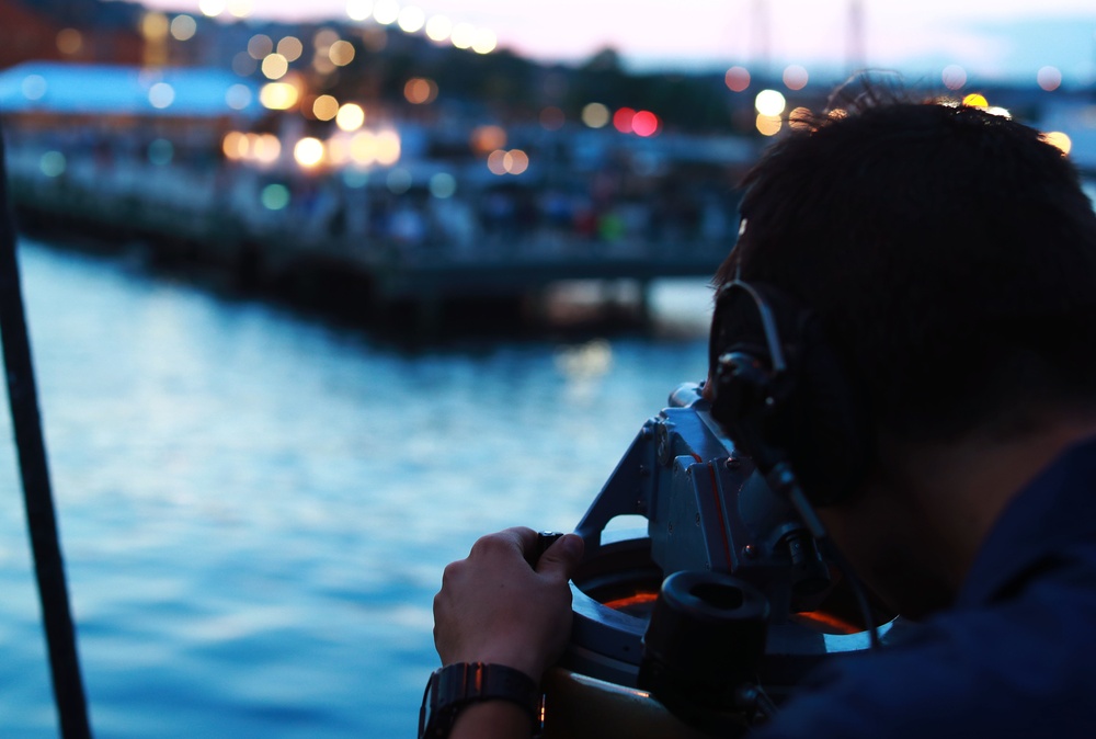 CGC Eagle arrives in New London