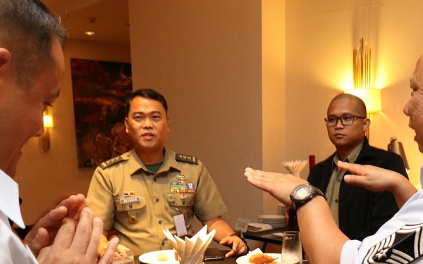 Hawaii National Guard and the Armed Forces of the Philippines enhance their relationship during an information exchange.
