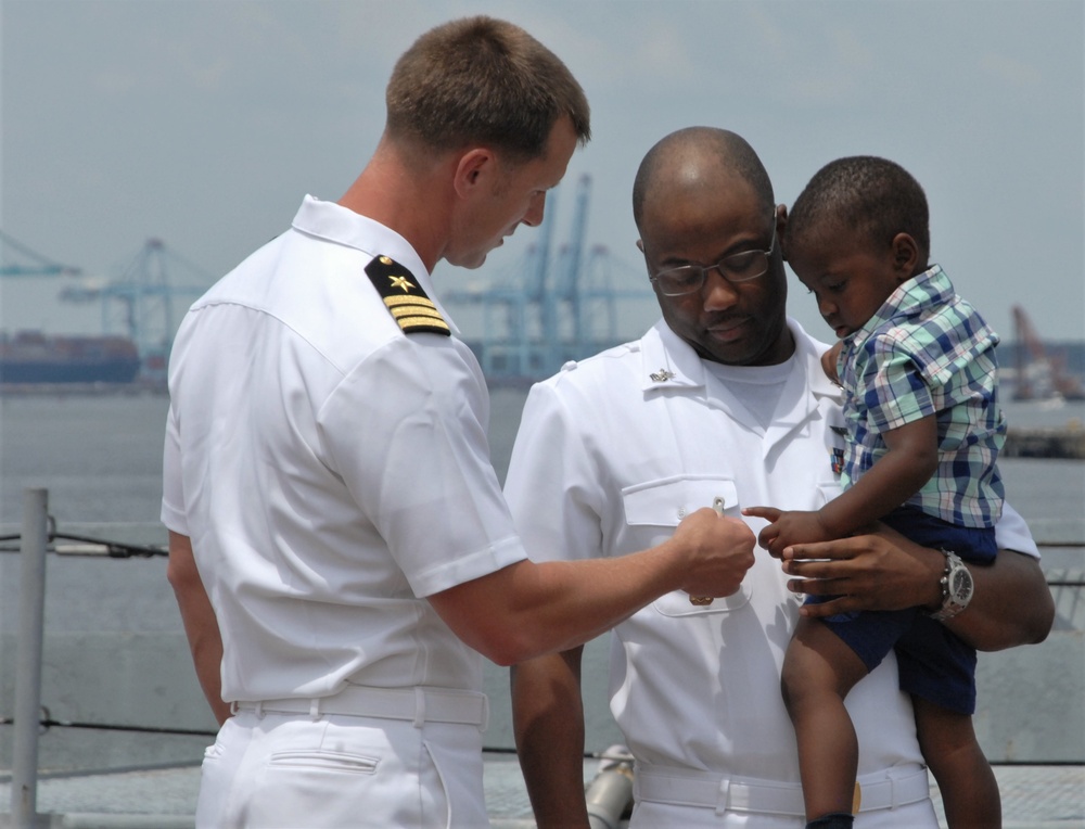 Naval Museum hosts a commissioning ceremony