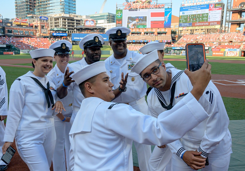 DVIDS - Images - USS St. Louis Sailors at Busch Stadium [Image 4 of 8]