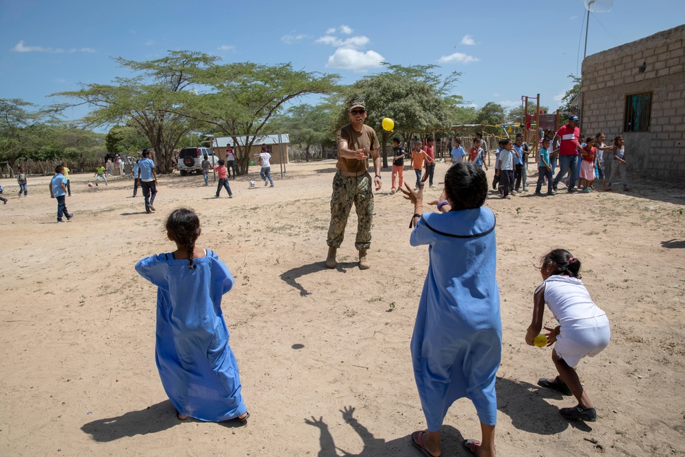 U.S. Navy Seabees Construct New School for Colombian Indigenous Tribe