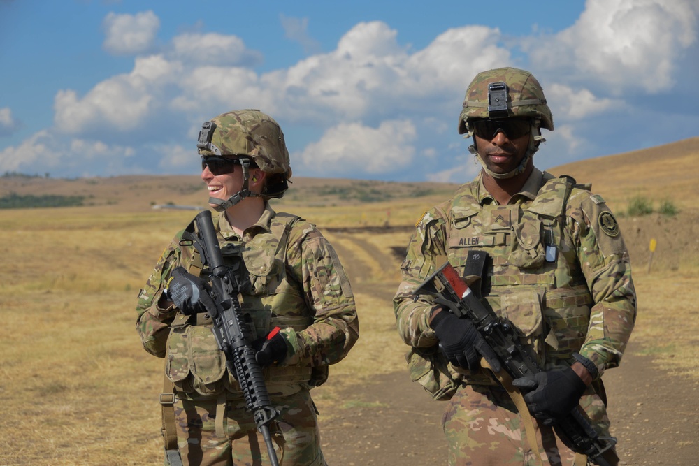 2/2CR conducts an M4 rifle zero qualification