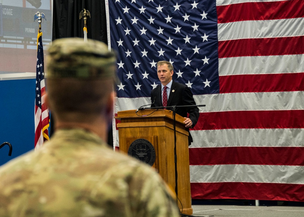 Rep. Casten Addresses Illinois Troops