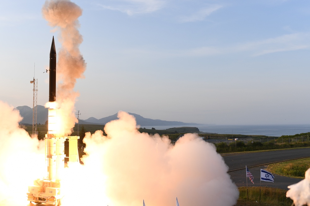 ARROW WEAPON SYSTEM SUCCESSFULLY ENGAGES BALLISTIC MISSILE TARGET
