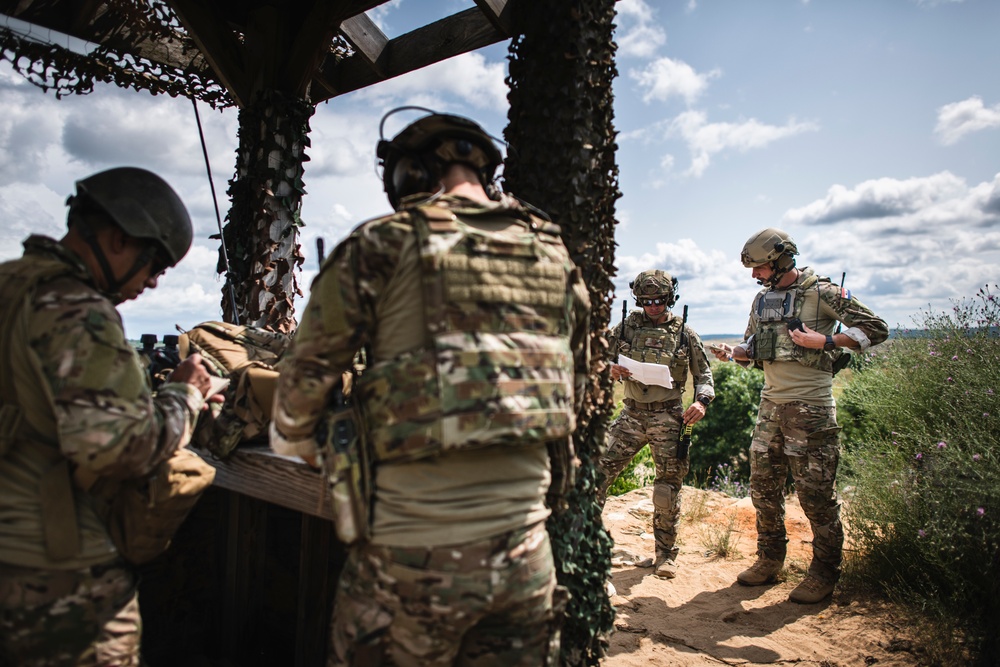 U.S., Dutch Joint Terminal Attack Controllers cooperate at Northern Strike 19