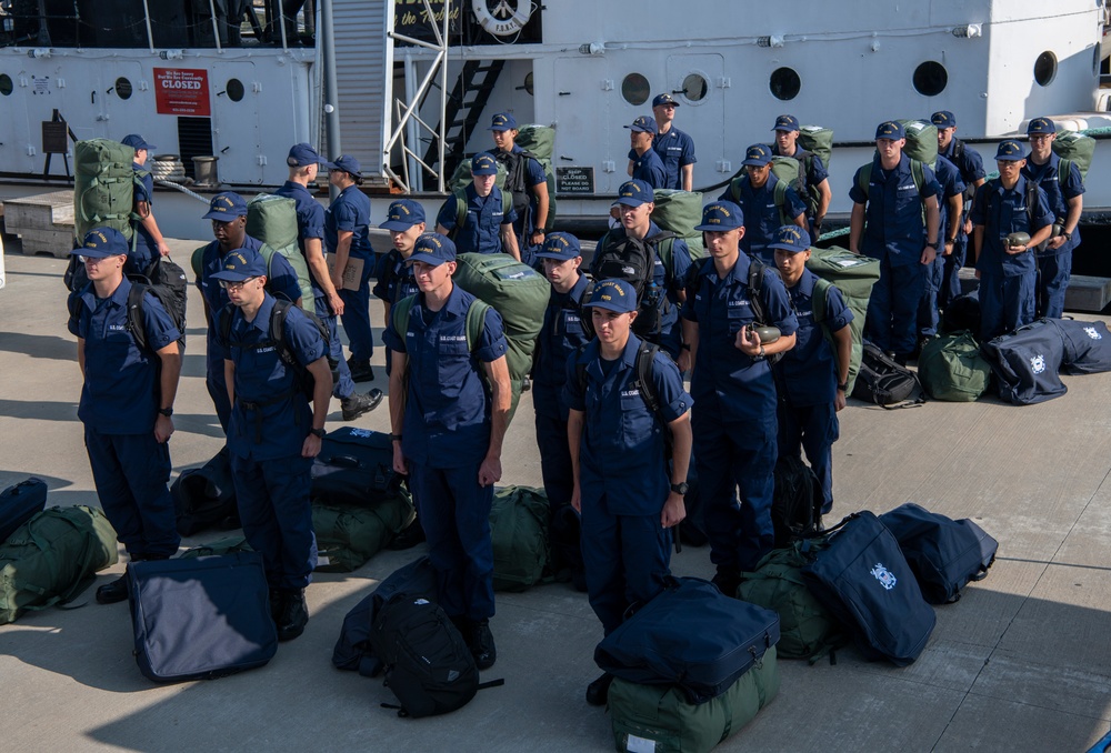 CGC Eagle begins it's Swab Summer