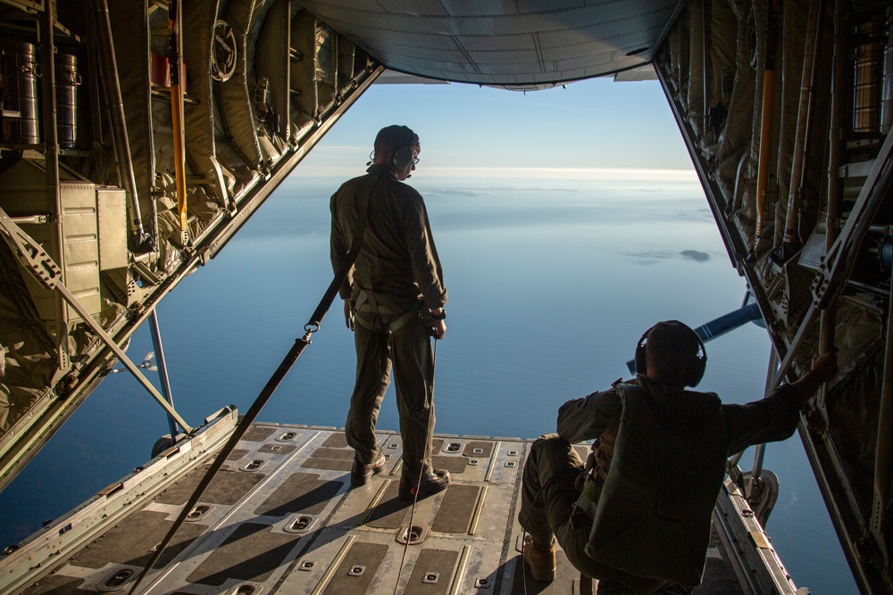 Osprey refueling