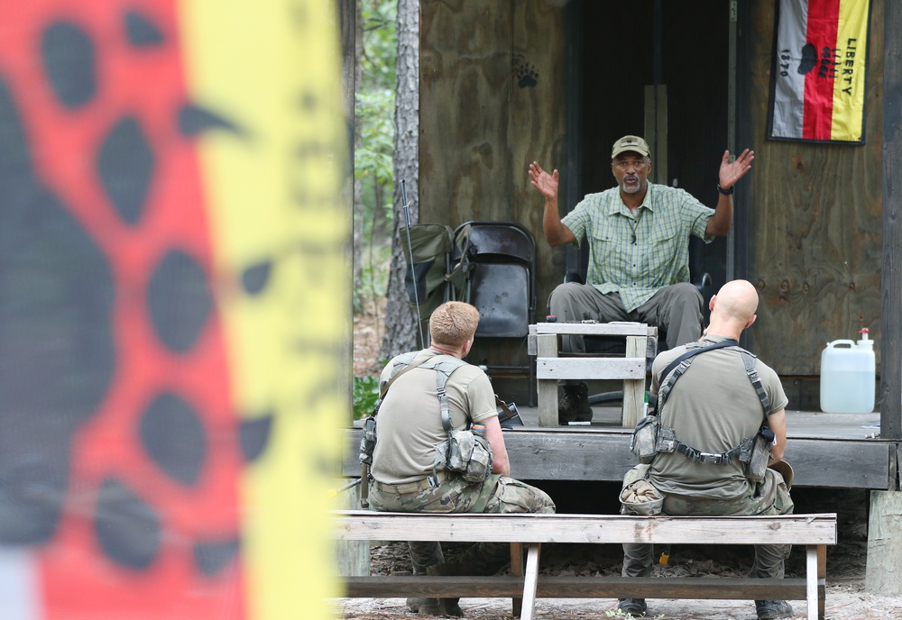 Special Forces Candidates Tested During Robin Sage