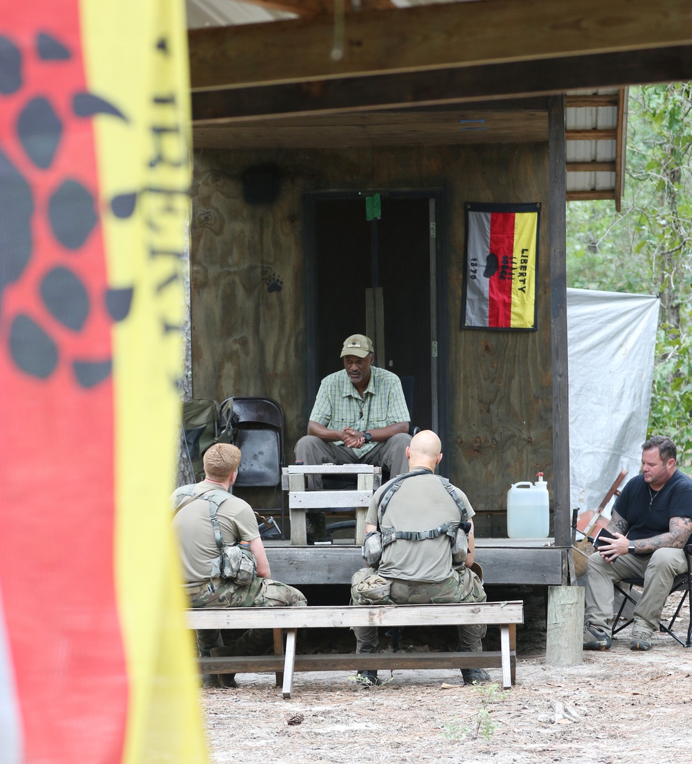 Special Forces Candidates Tested During Robin Sage