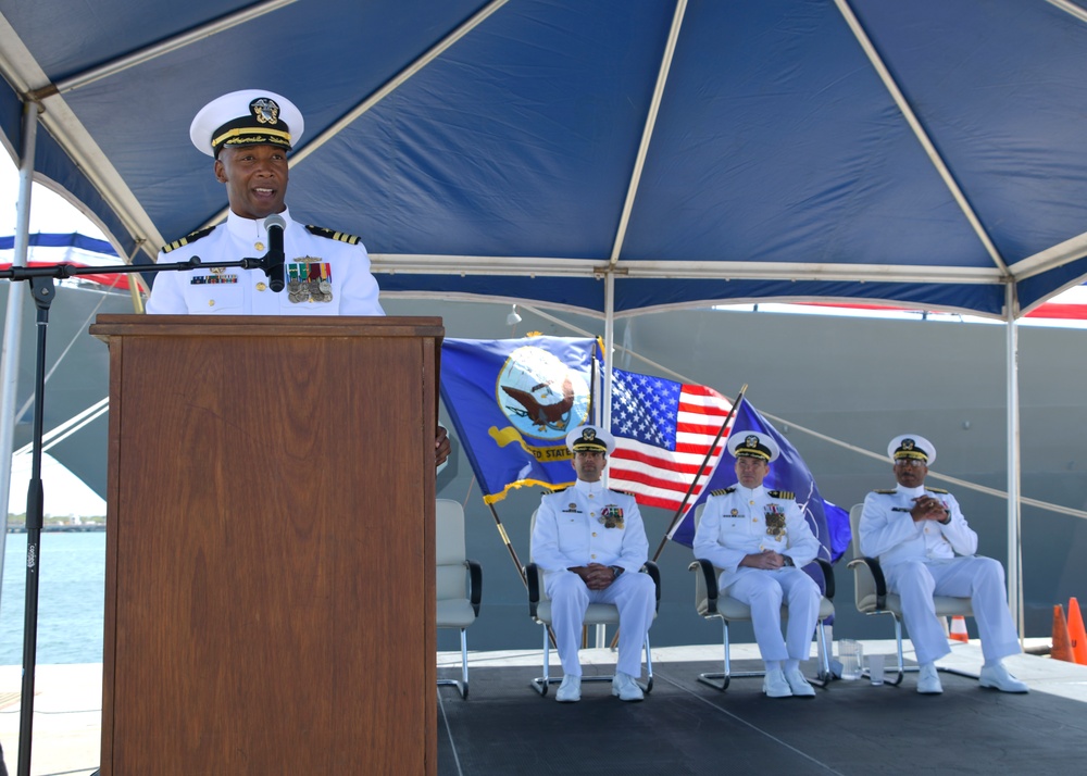 USS Carney holds Change of Command Ceremony