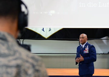 AF Wounded Warrior ambassadors bring resiliency to Ramstein