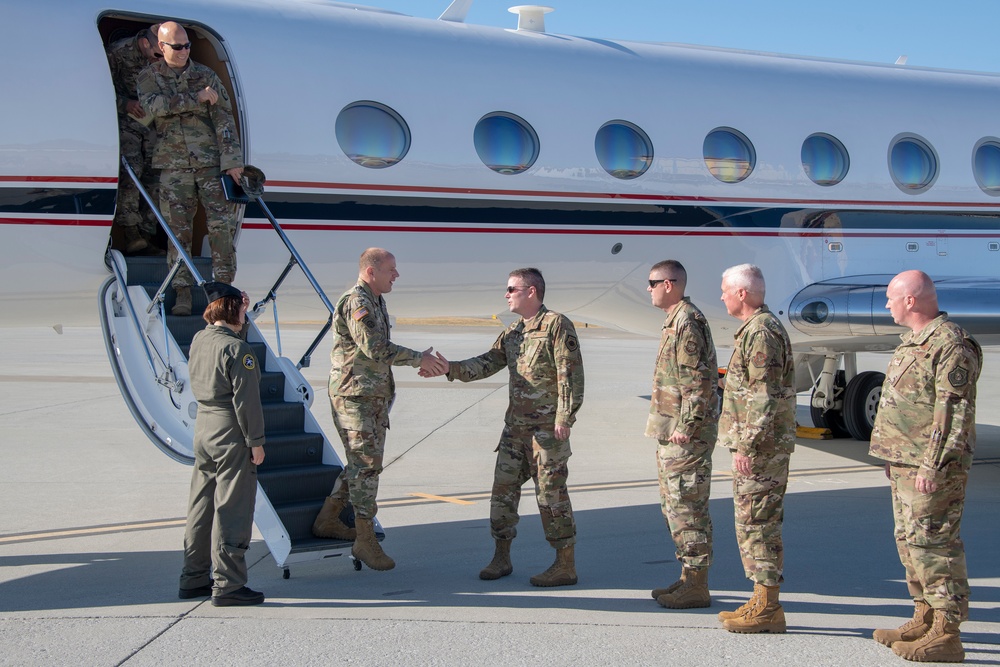 TRANSCOM Gen. Lyons visits Travis AFB