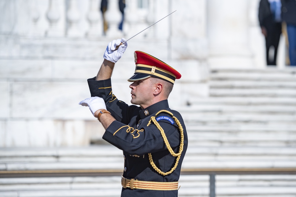 Egyptian Minister of Defense Gen. Mohamed Zaki Participates in an Armed Forces Full Honors Wreath-Laying Ceremony at the Tomb of the Unknown Soldier