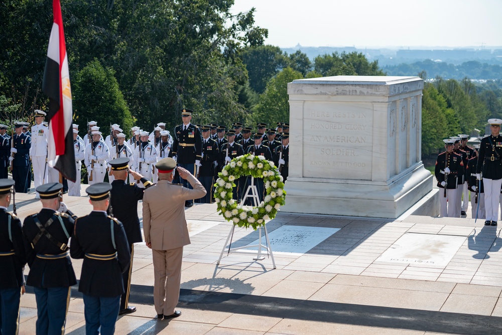 Egyptian Minister of Defense Gen. Mohamed Zaki Participates in an Armed Forces Full Honors Wreath-Laying Ceremony at the Tomb of the Unknown Soldier