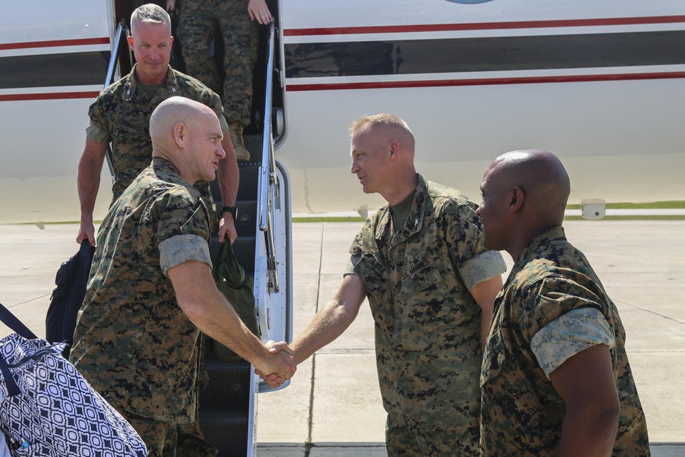 Commandant and Sergeant Major of Marine Corps visit New River, Lejeune