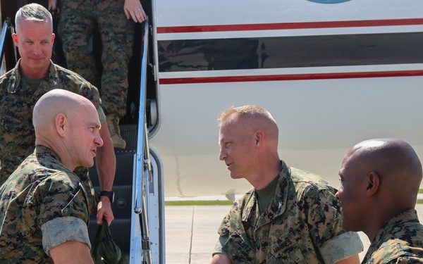 Commandant and Sergeant Major of Marine Corps visit New River, Lejeune