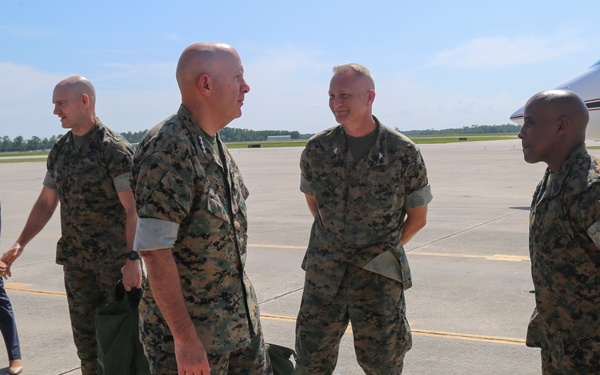 Commandant and Sergeant Major of Marine Corps visit New River, Lejeune