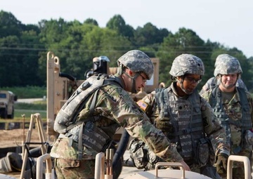 Soldiers Traverse FFSP