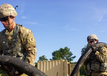 960th Quartermaster Company Soldiers Breakdown Pump Station