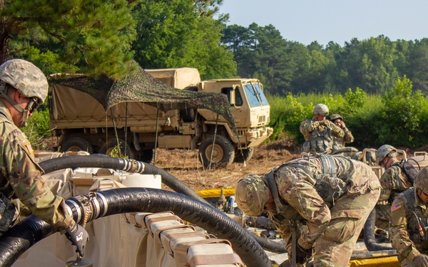 960th Quartermaster Company Soldiers Breakdown Pump Station