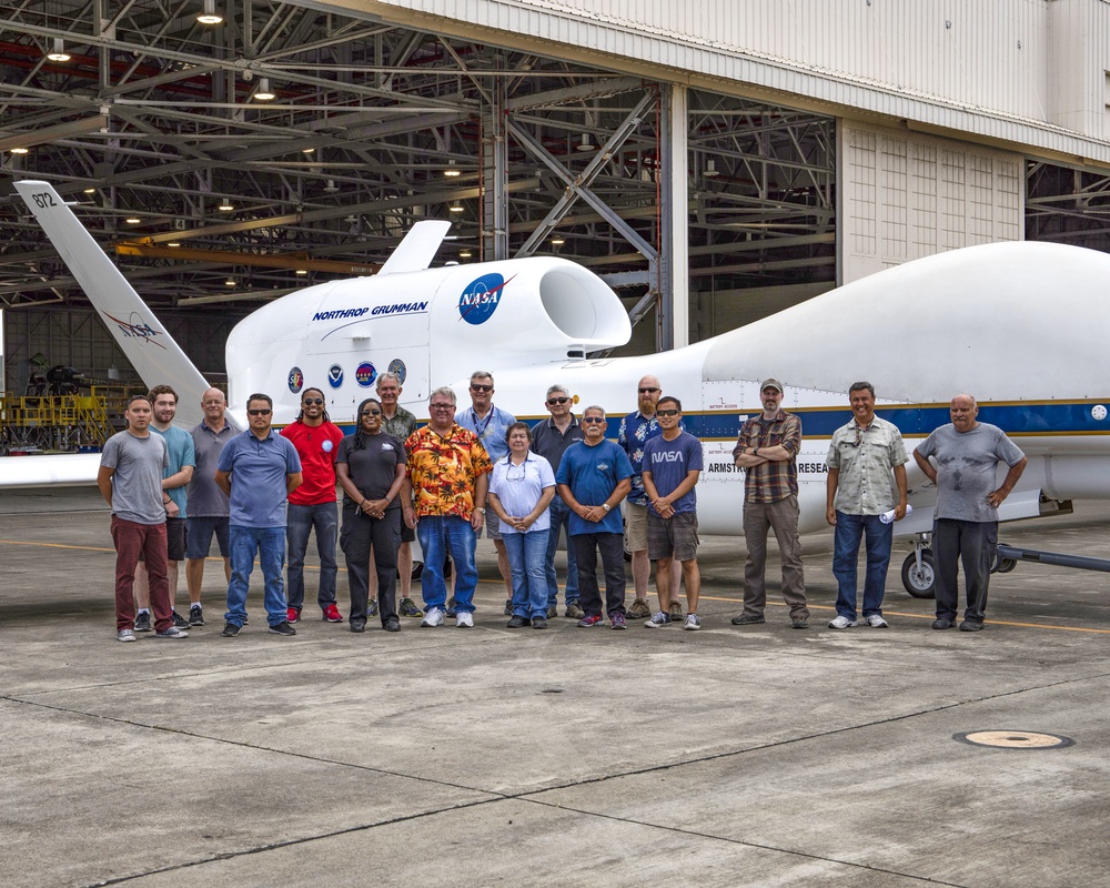 Global Hawk takes off from MCAS Kaneohe Bay