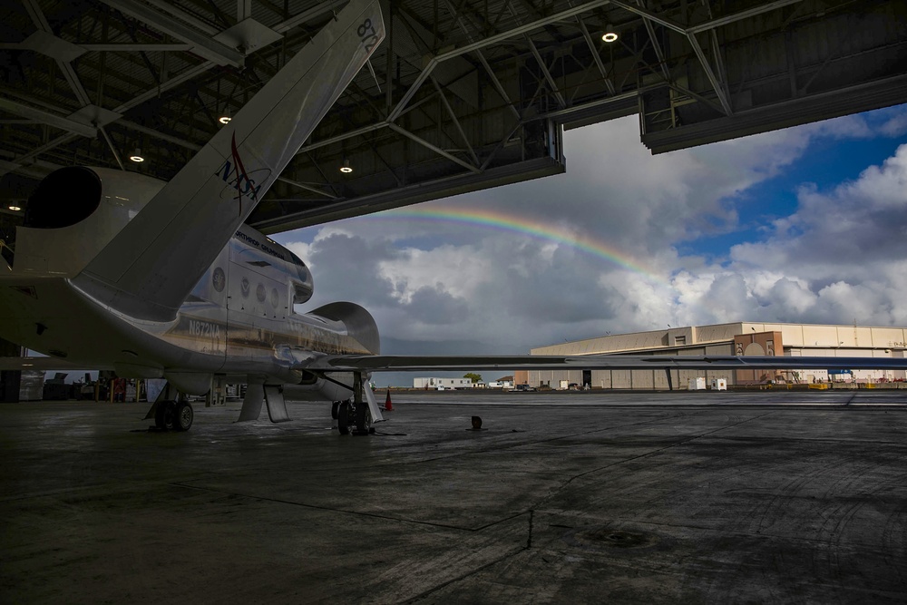 Global Hawk takes off from MCAS Kaneohe Bay