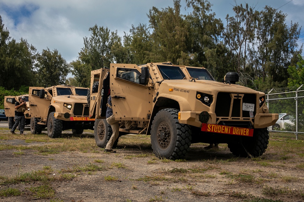 Drift: 3d Regiment Motor T test drives JLTV