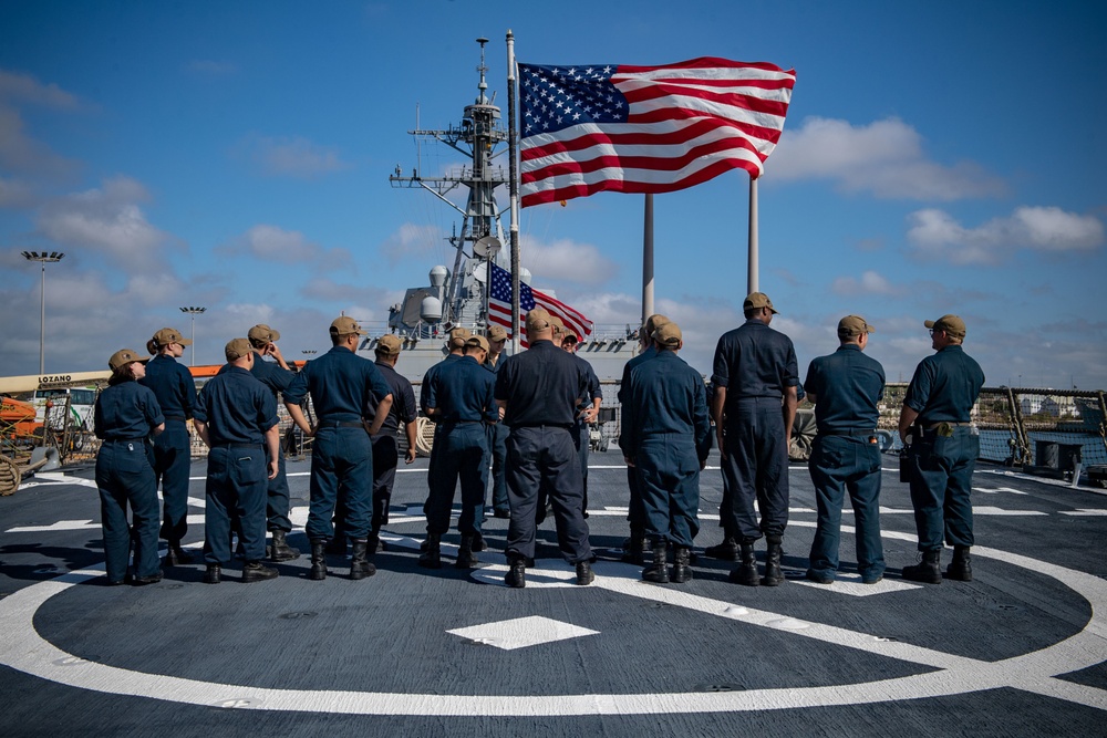 USS Porter (DDG 78) pulls into Rota, Spain