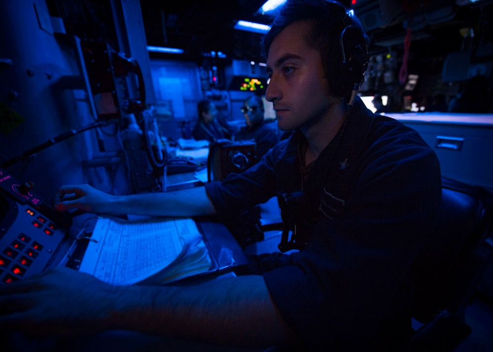 CIC Aboard USS Harpers Ferry