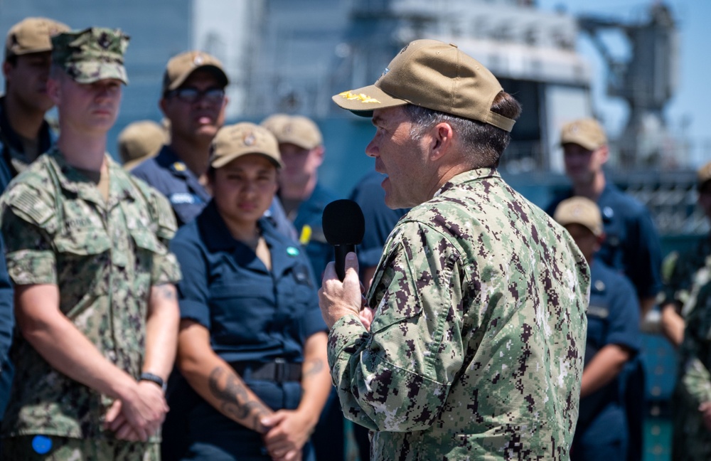 USS Porter (DDG 78) receives Battle E