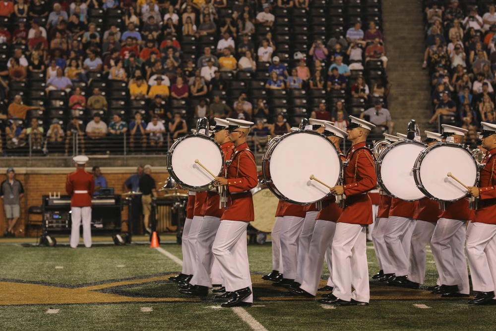 &quot;The Commandant's Own&quot; U.S. Marine Drum and Bugle Coprs performs at NightBEAT