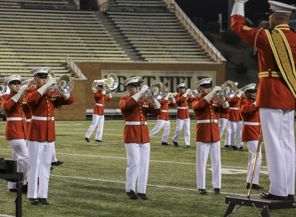 &quot;The Commandant's Own&quot; U.S. Marine Drum and Bugle Coprs performs at NightBEAT