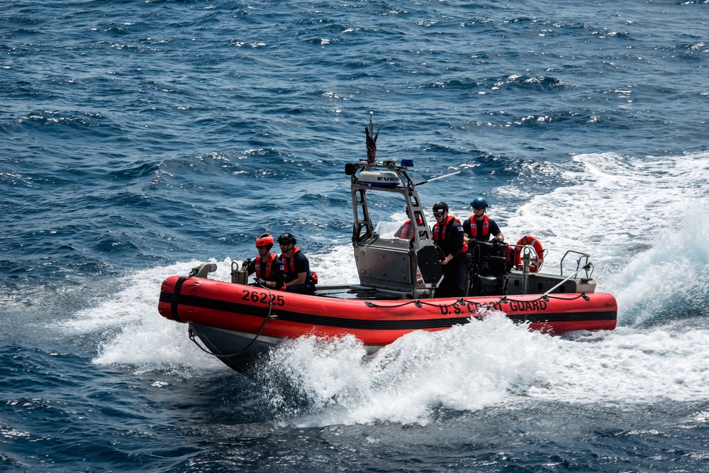Coast Guard Cutter Stratton crew conducts small boat training