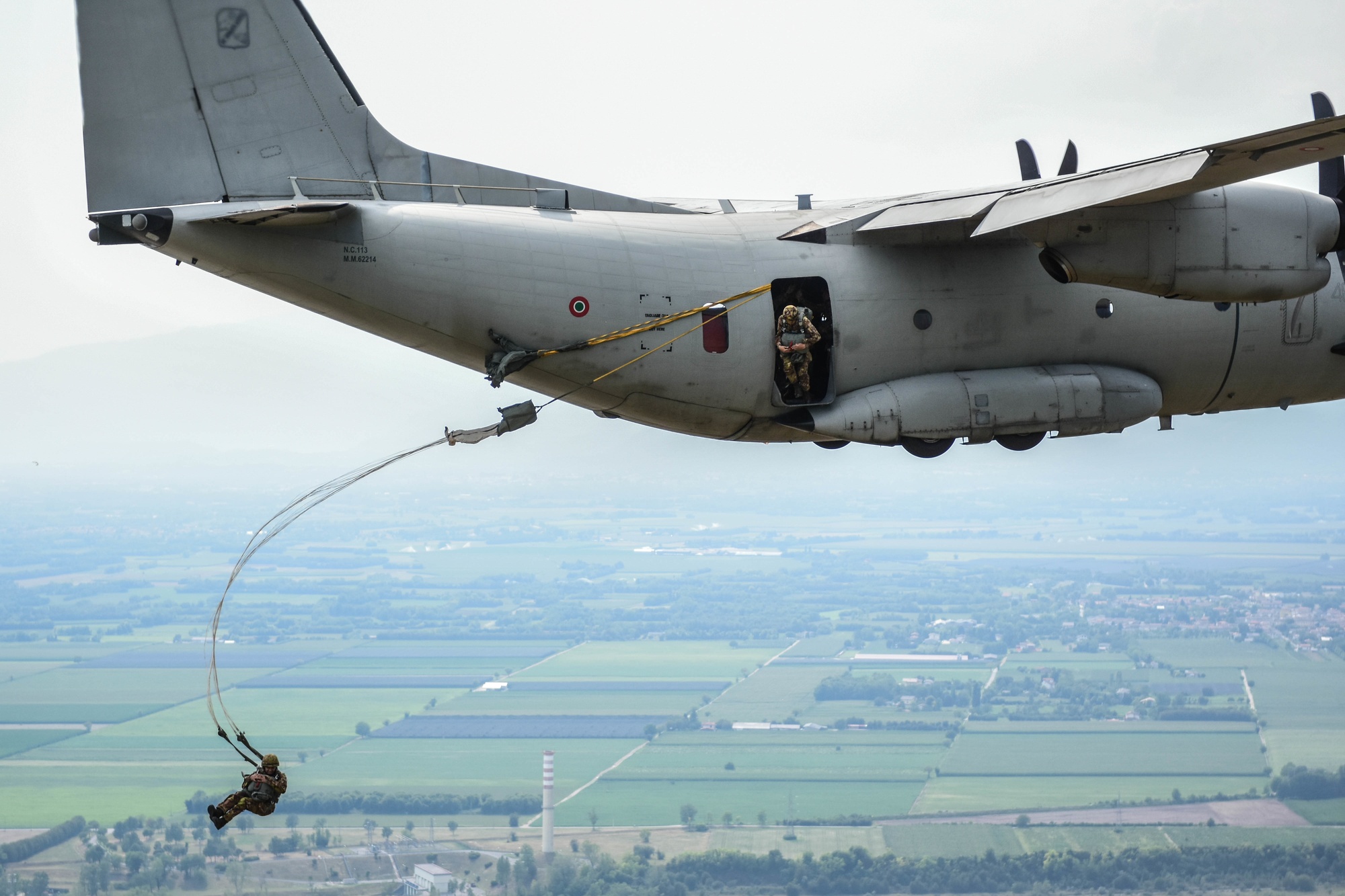DVIDS - Images - Italian Soldiers jump from a C-27J Spartan