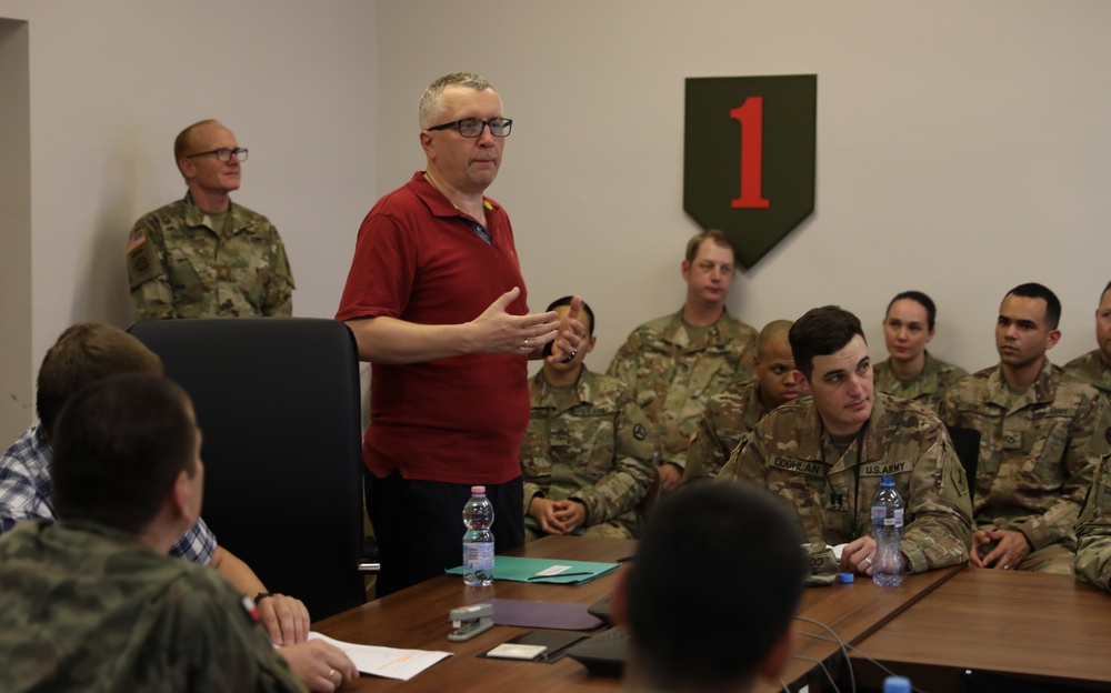 1ID MCE and 330th MCB participate in Cross Cultural Competence class