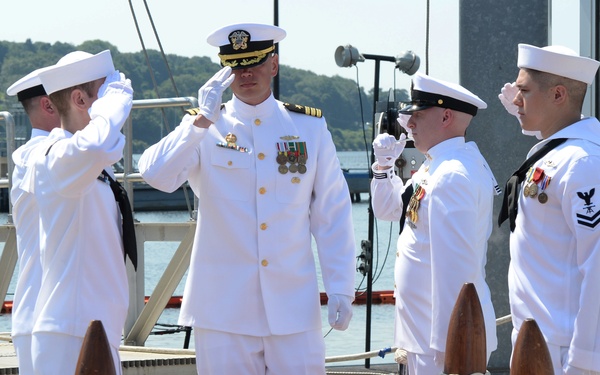 USS Hartford Holds Change of Command