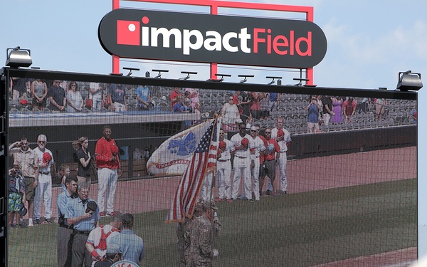 Chicago-based Soldiers represent Army Reserve at American Association of Independent Professional Baseball game