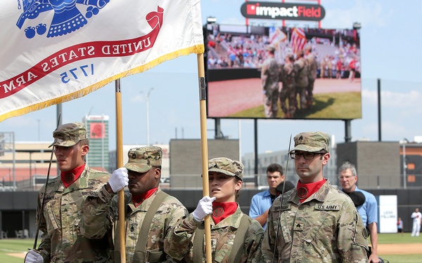 Chicago-based Soldiers represent Army Reserve at American Association of Independent Professional Baseball game