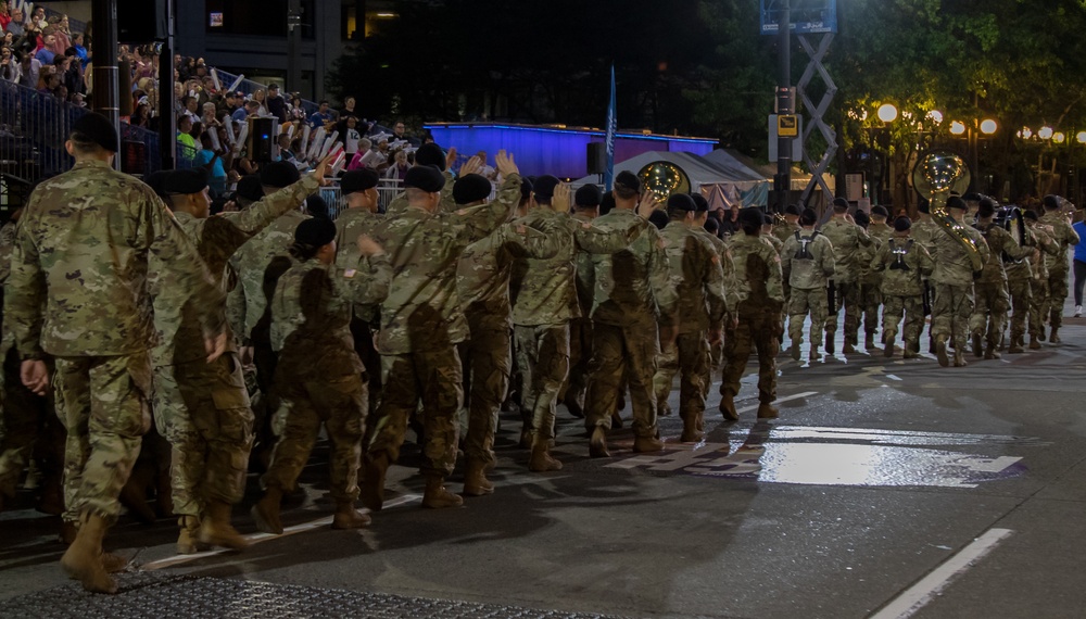 DVIDS - Images - JBLM Soldiers March In Seafair Torchlight Parade ...