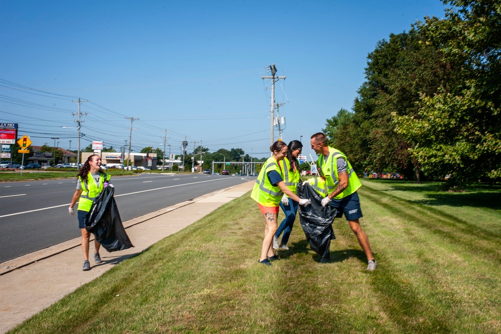 NRD Philadelphia JSA members particiapte in Adopt-A-Highway cleanup