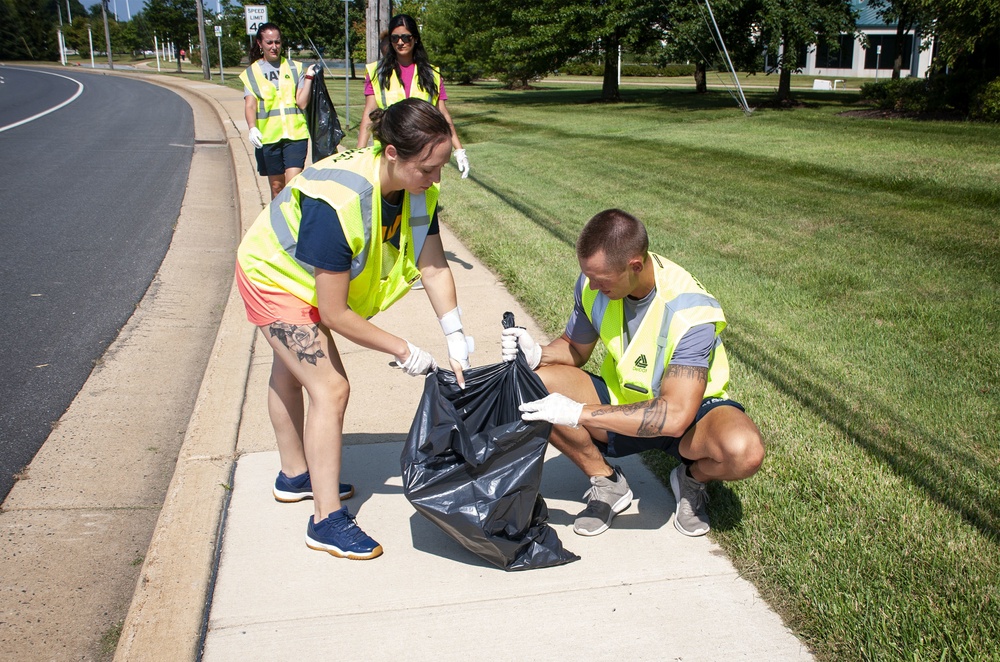 NRD Philadelphia JSA members particiapte in Adopt-A-Highway cleanup