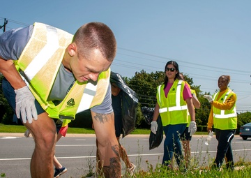 NRD Philadelphia JSA members particiapte in Adopt-A-Highway cleanup