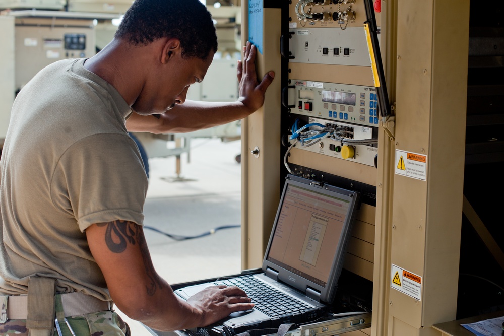 Signal Soldiers Sharpen Skills during Annual Training