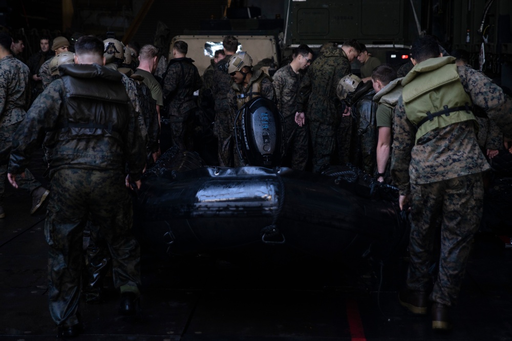 31st MEU Marines execute combat launch and recovery rehearsals during Talisman Sabre 2019