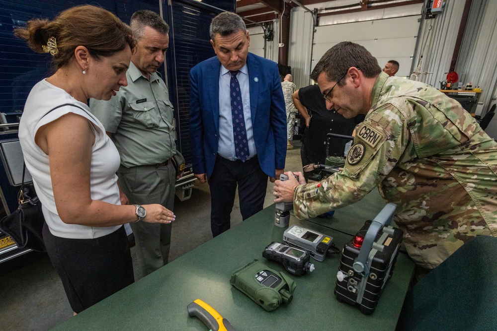 Albanian Director General visits 21st WMD-CST